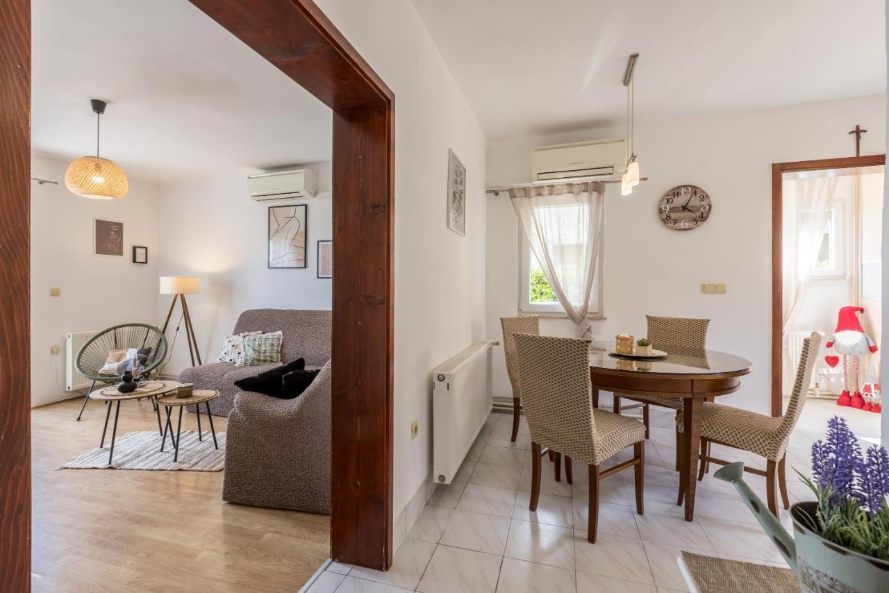 Citrus Accommodation Kaštela 外观 照片