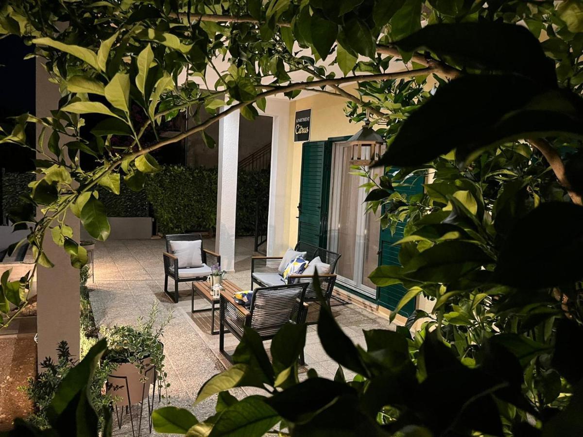 Citrus Accommodation Kaštela 外观 照片