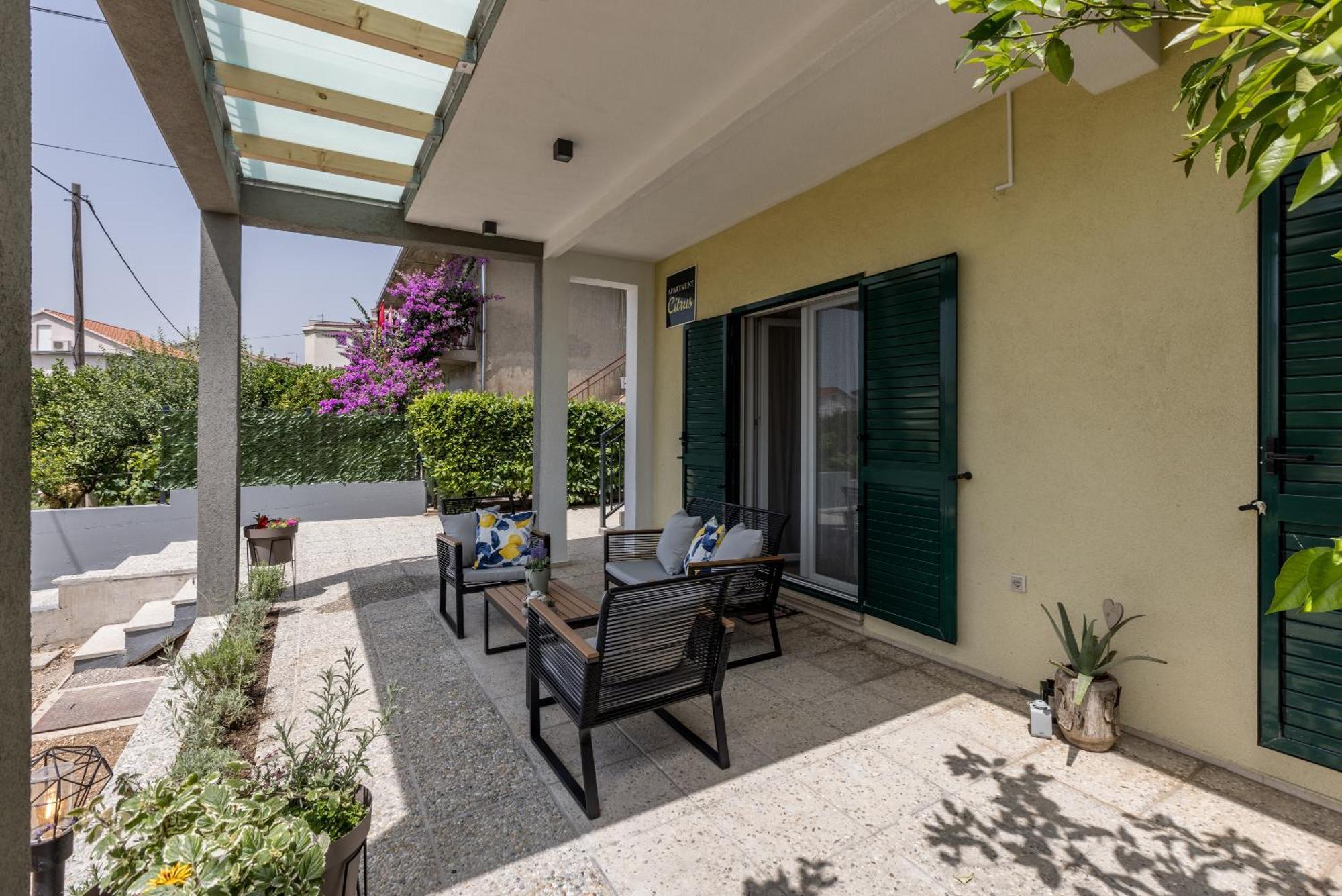 Citrus Accommodation Kaštela 外观 照片